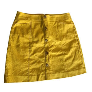 The Loft women's size 8 Yellow A-line skirt with buttons Waist 15", hips 20"